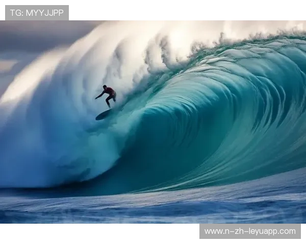 冲浪选手巨浪上完美站立:挑战极限,驾驭大海的力量 冲浪选手巨浪上完美站立:挑战极限,驾驭大海的力量