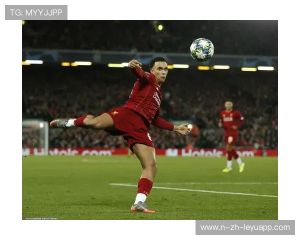 利物浦阿诺德传中训练精准回归:重新点燃英超的飞天魔术 利物浦阿诺德传中训练精准回归:重新点燃英超的飞天魔术